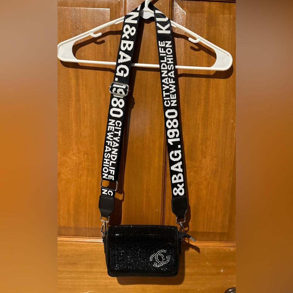New black purse